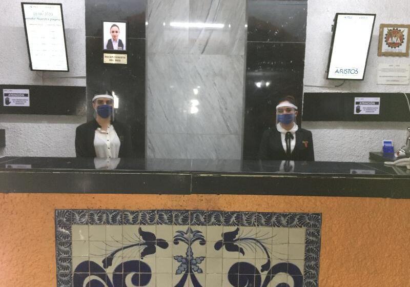 هتل Aristos Puebla