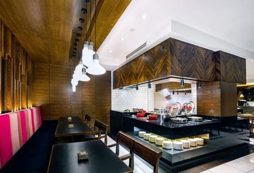 Fotos del hotel Crystal Crown Hotel Jb:  24