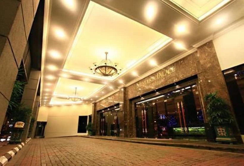 هتل Merdeka Palace  & Suites