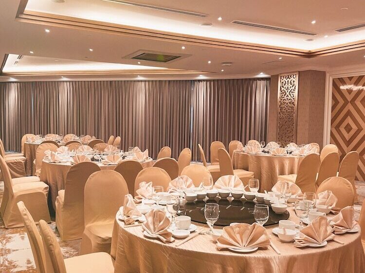 هتل Puteri Wing  Riverside Majestic