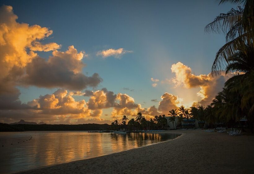 هتل Shandrani Beachcomber Resort & Spa