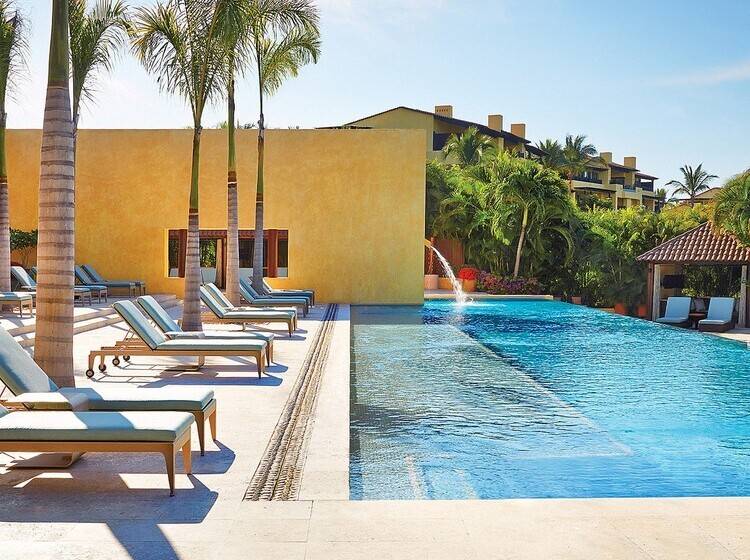 Four Seasons Resort Punta Mita