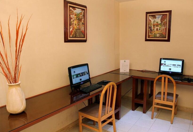 هتل Best Western Plus Plaza Florida & Tower