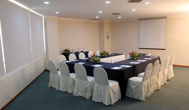 هتل Best Western Plus Plaza Florida & Tower
