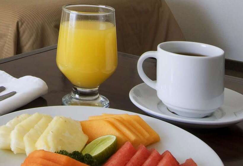 هتل Fiesta Inn Colima