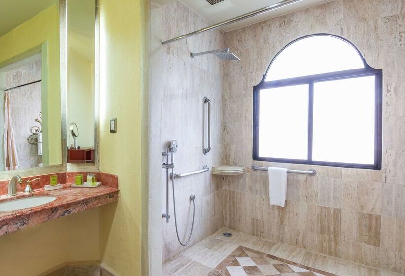هتل Hilton San Luis Potosi