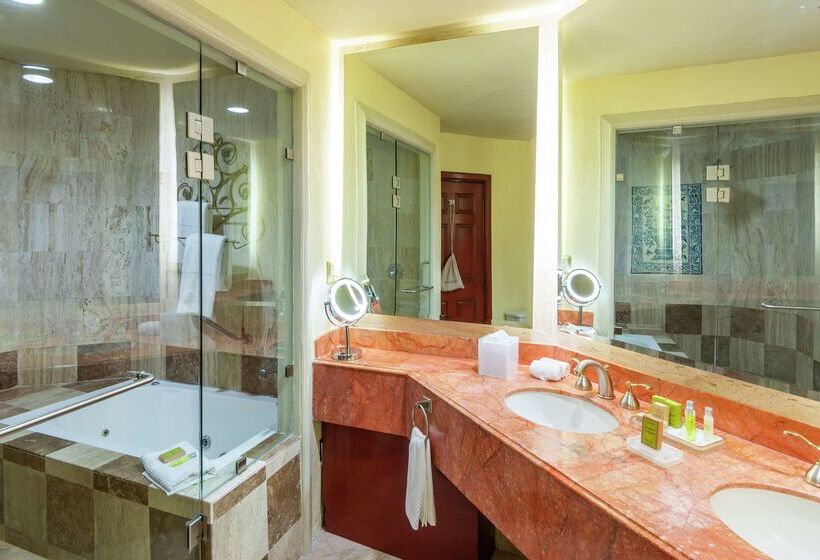 هتل Hilton San Luis Potosi