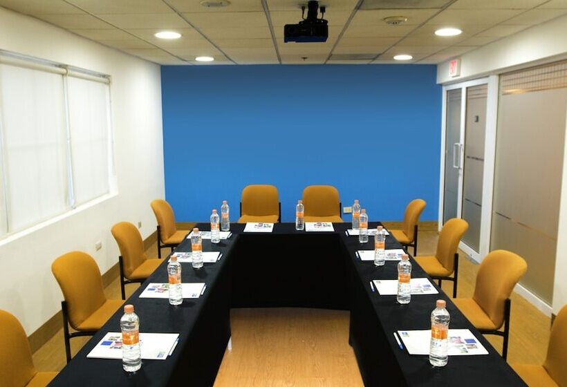 Fotos del hotel Holiday Inn Express Monterrey Galeriassan Jeronimo, An Ihg:  18