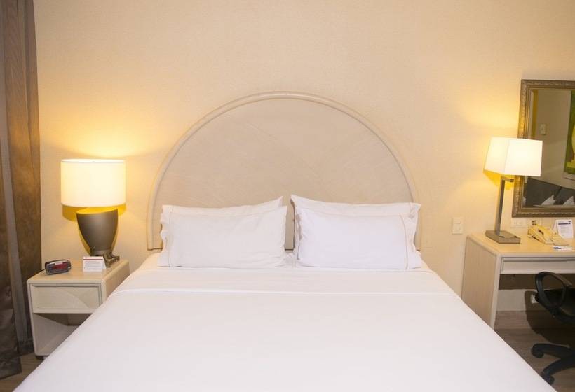 Fotos del hotel Holiday Inn Express Monterrey Galeriassan Jeronimo, An Ihg:  30