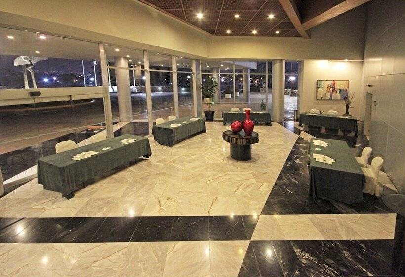Fotos del hotel Holiday Inn Monterrey-parque Fundidora, An Ihg:  11