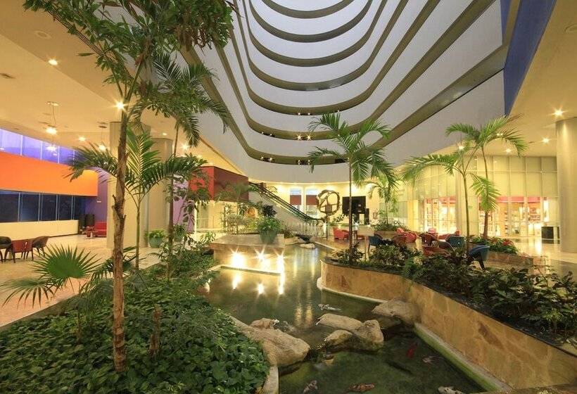 Fotos del hotel Holiday Inn Monterrey-parque Fundidora, An Ihg:  19