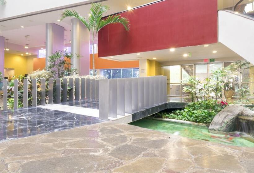 Fotos del hotel Holiday Inn Monterrey-parque Fundidora, An Ihg:  18