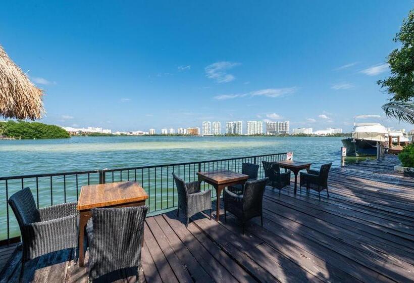 ホテル Imperial Laguna Faranda Cancun