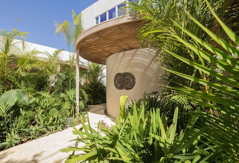 استراحتگاه Hilton Cancun Mar Caribe