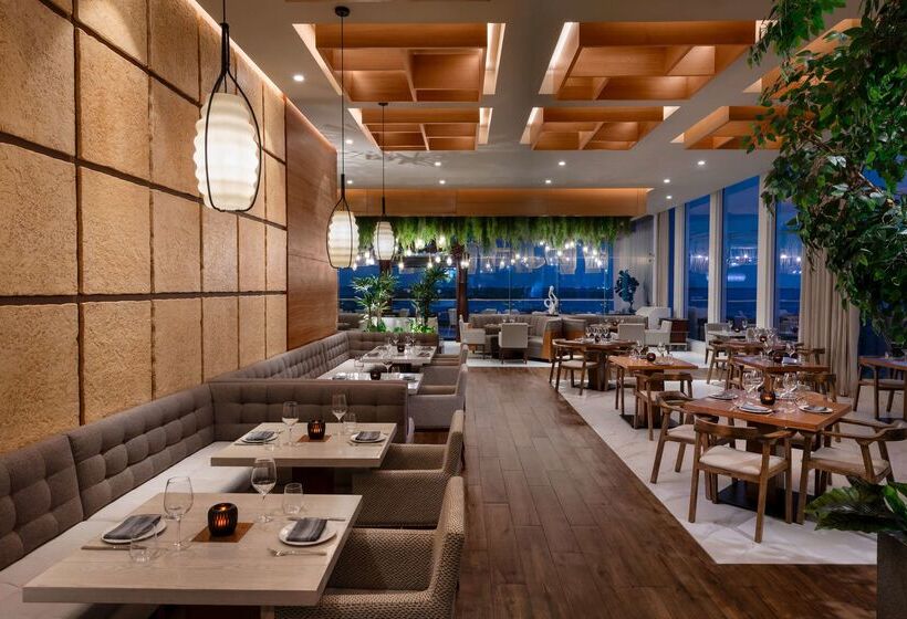 استراحتگاه Hilton Cancun Mar Caribe