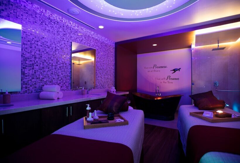 استراحتگاه Paradise Village