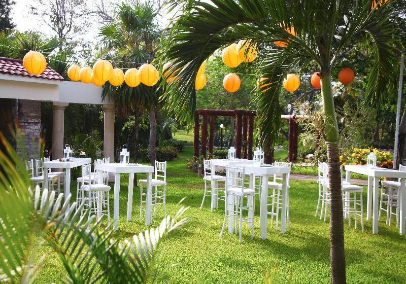 استراحتگاه Sandos Playacar  All Inclusive
