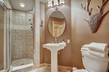 Lodge At Brookside