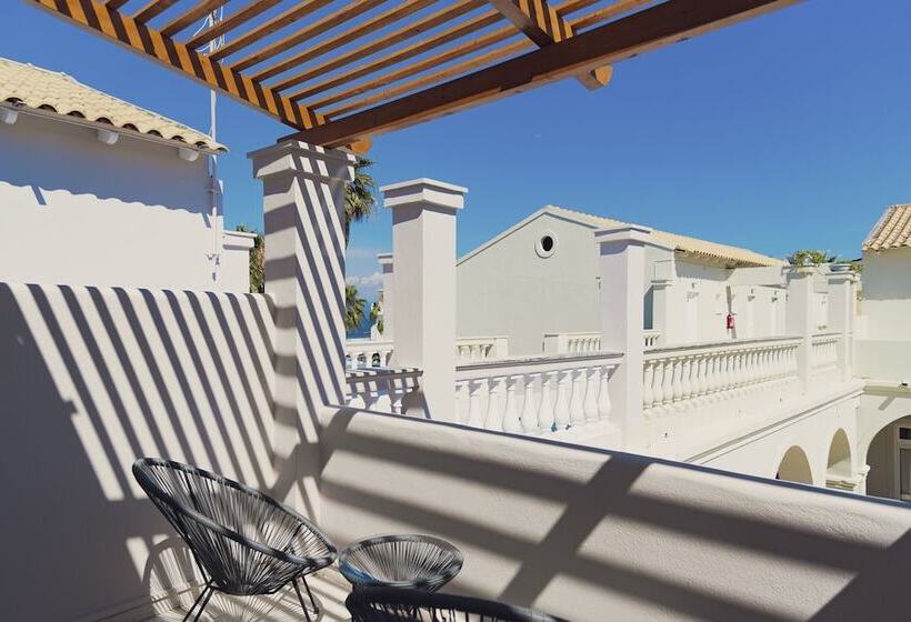 هتل La Playa Grande