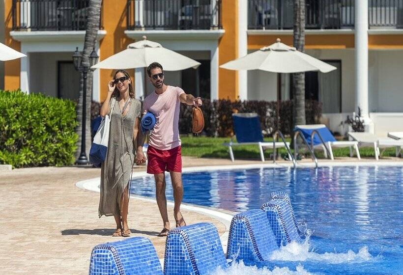 استراحتگاه El Beso Adults Only at Ocean Coral & Turquesa - All Inclusive