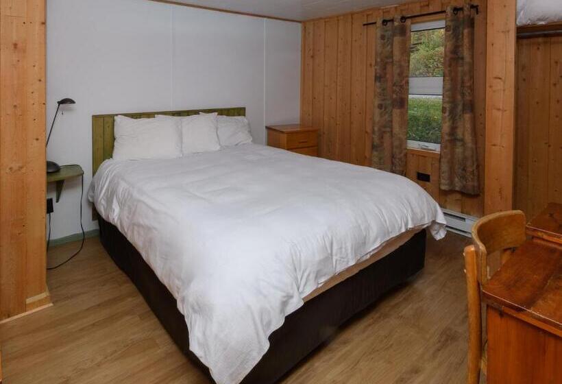 Au Pic De L Aurore Motel Chalets