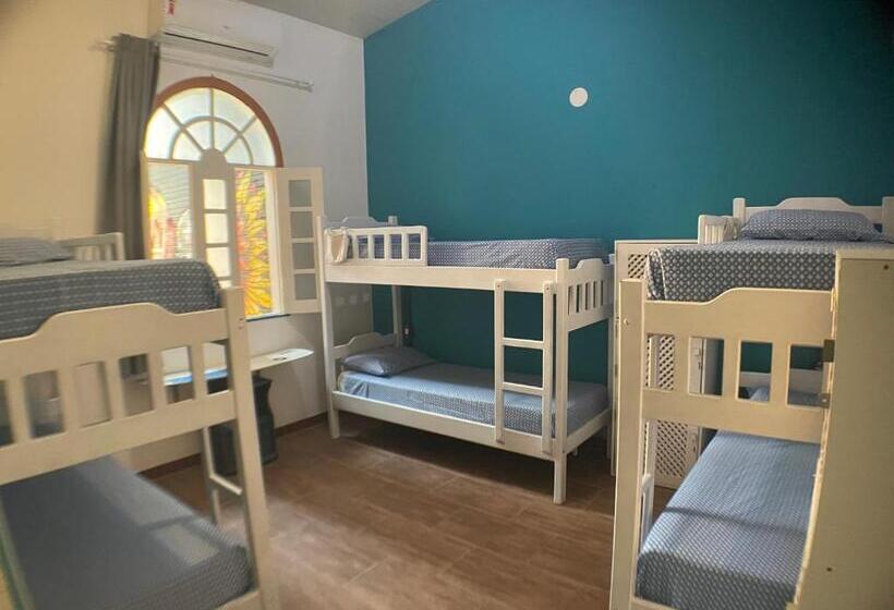 Bada Hostel & Kite School