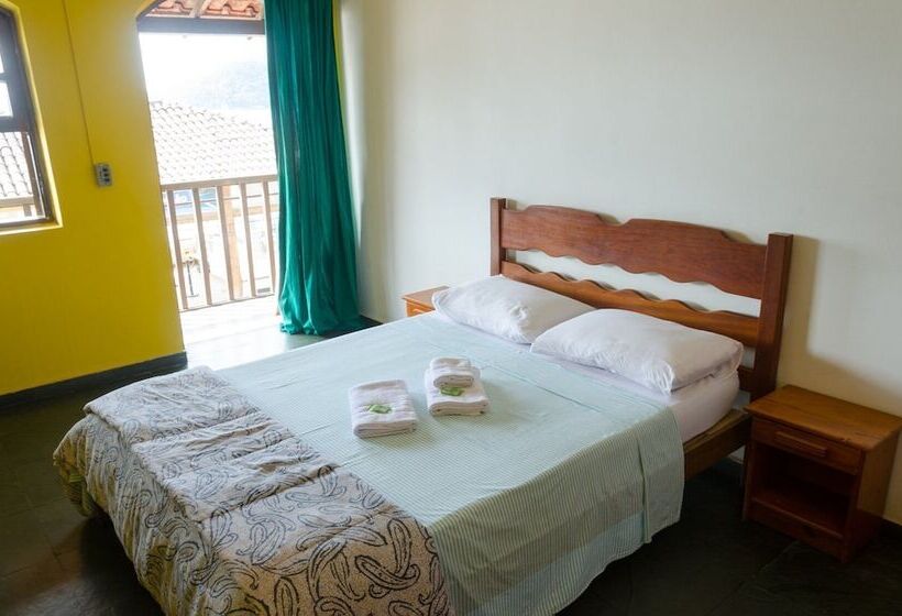 Beira Mar Hostel & Suites