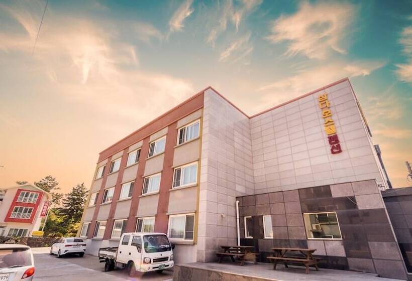 پانسیون Jeju Samda Hostel