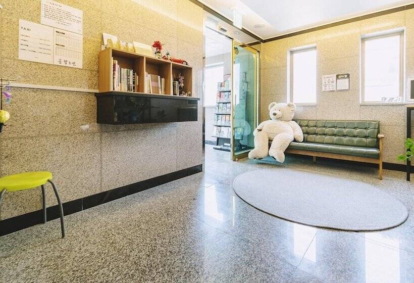 پانسیون Jeju Samda Hostel