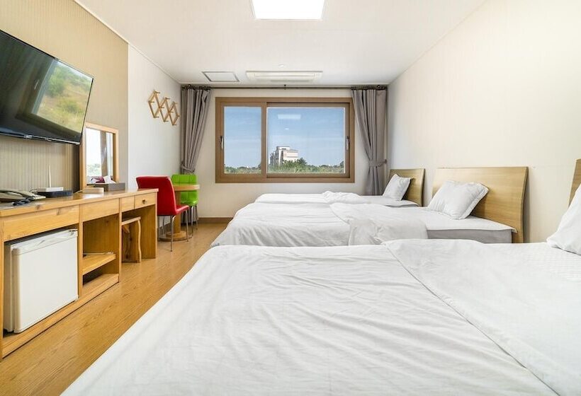 پانسیون Jeju Samda Hostel