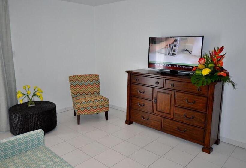 The Atrium Beach Resort And Spa, Ascend Hotel Collection