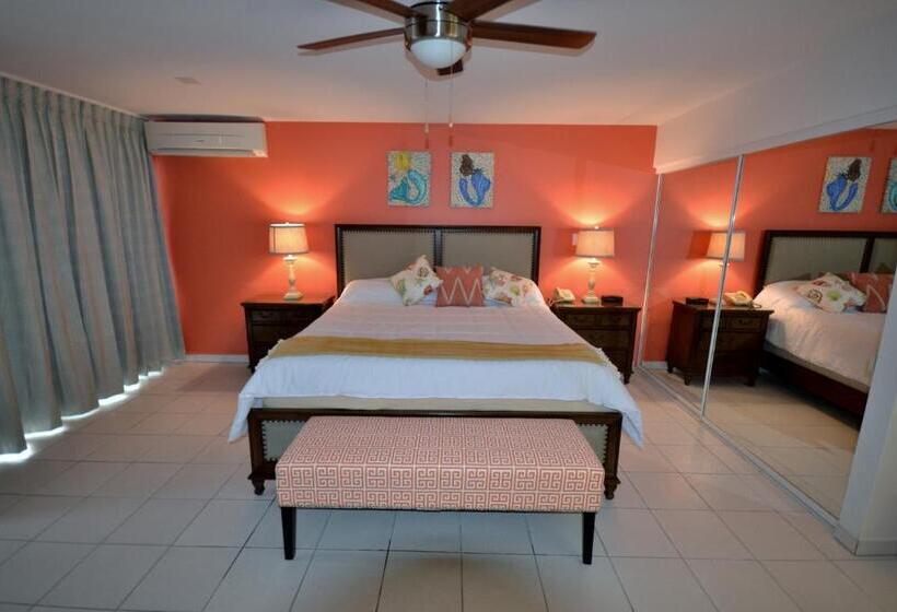 The Atrium Beach Resort And Spa, Ascend Hotel Collection