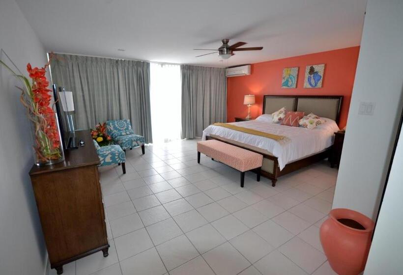 The Atrium Beach Resort And Spa, Ascend Hotel Collection