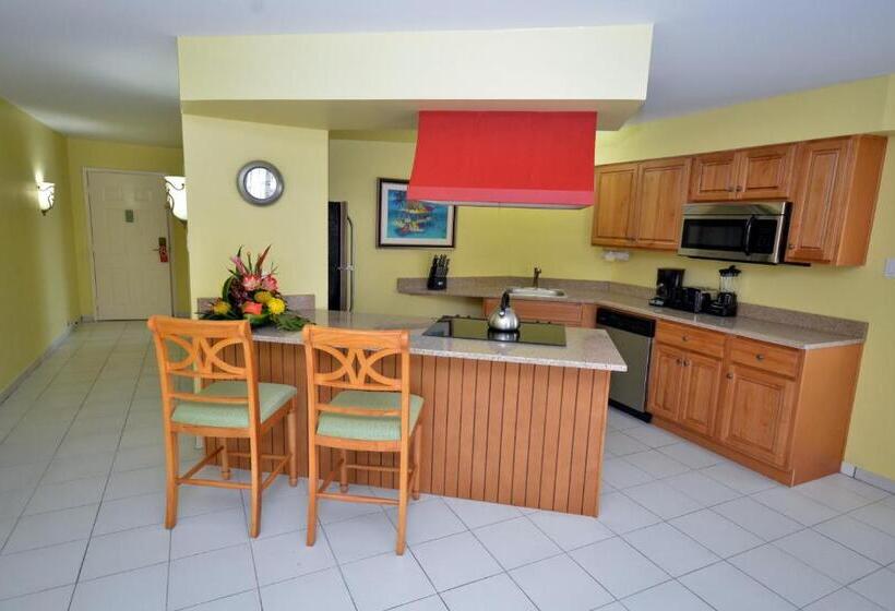 The Atrium Beach Resort And Spa, Ascend Hotel Collection