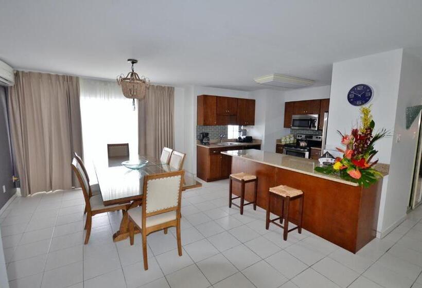 The Atrium Beach Resort And Spa, Ascend Hotel Collection