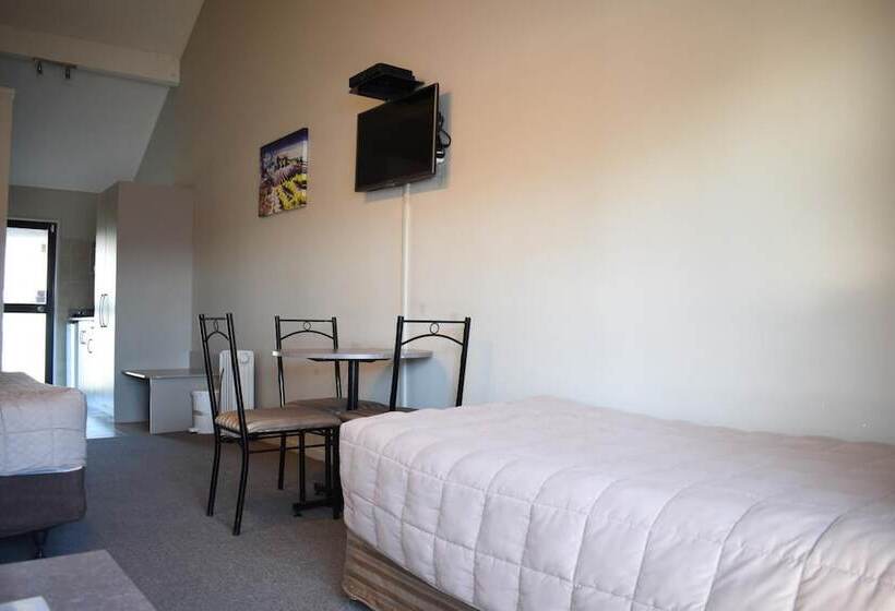 Devonwood Motel
