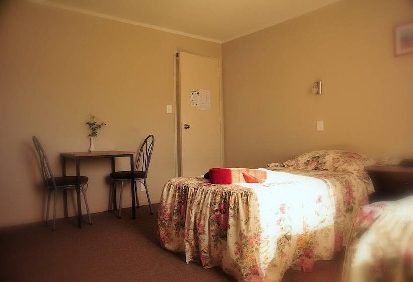 Devonwood Motel