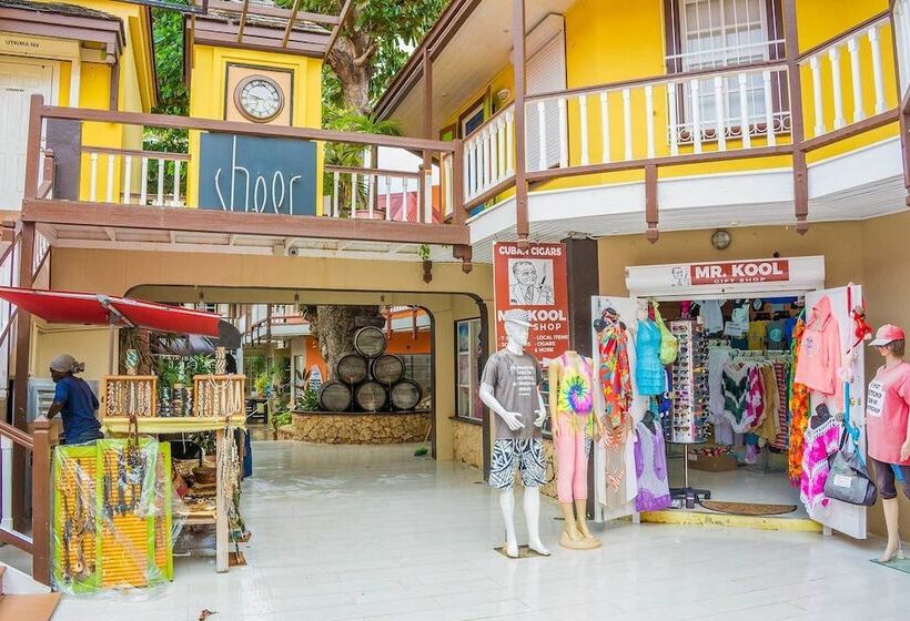 هتل Belair Beach