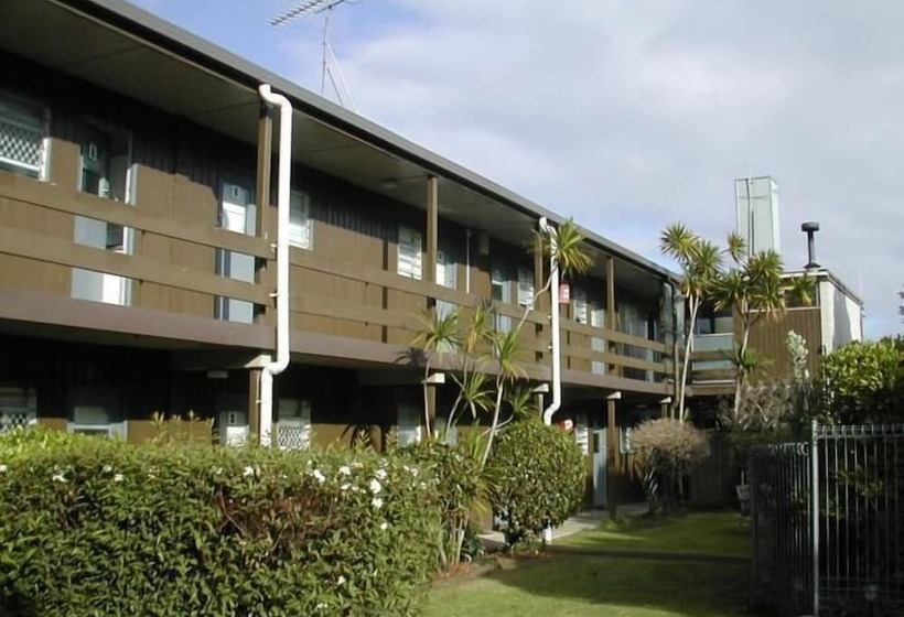 Отель Mt Albert Motor Inn
