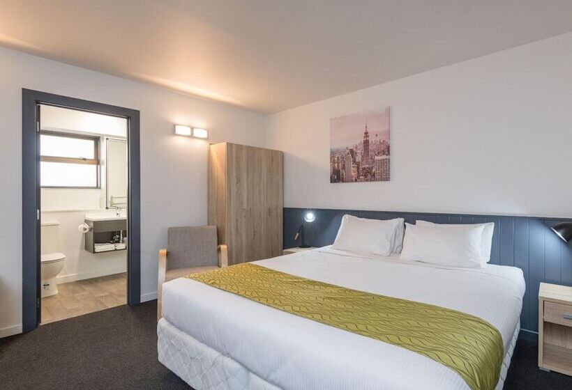 هتل Queen Street Studios