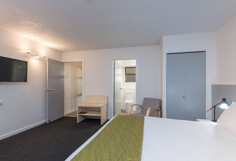 هتل Queen Street Studios