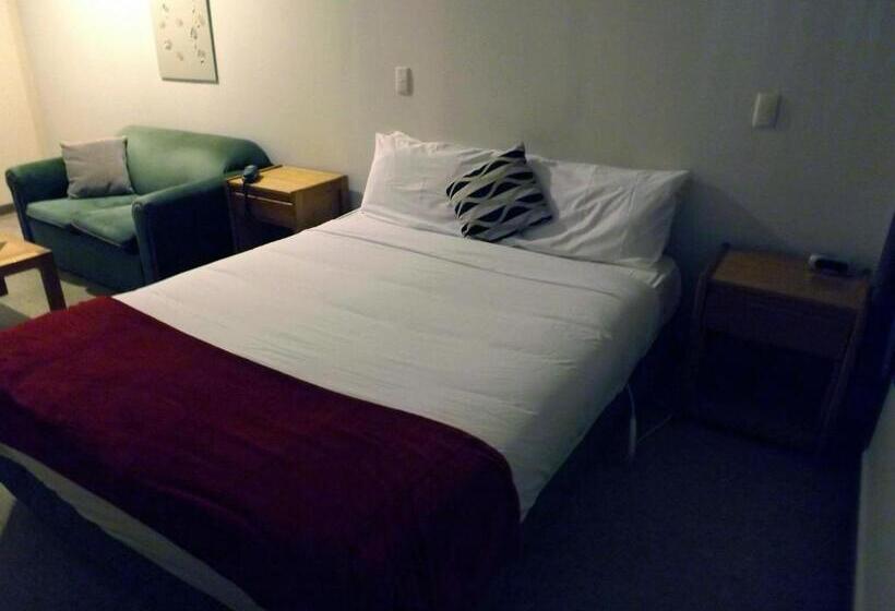 Karaka Tree Motel