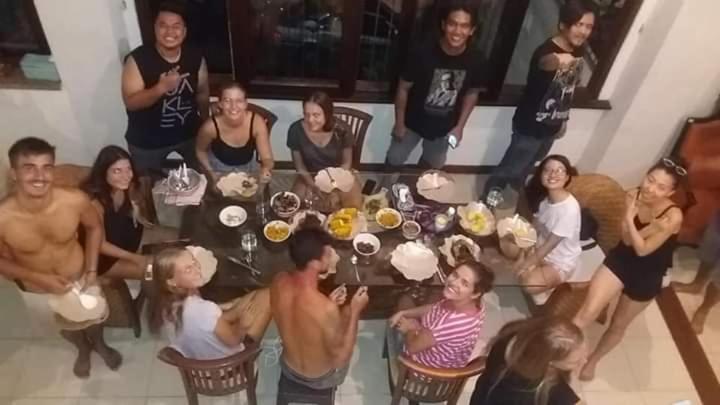 هاستل Sunrise Backpacker