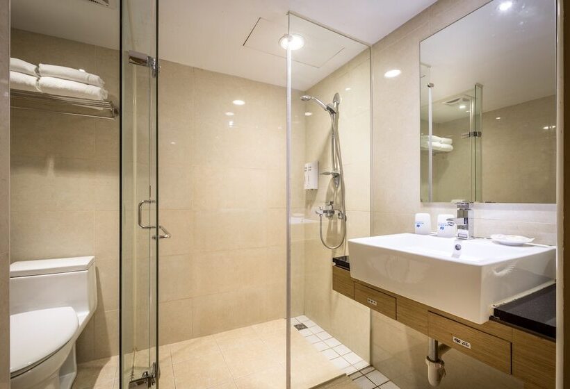 هتل Country Garden