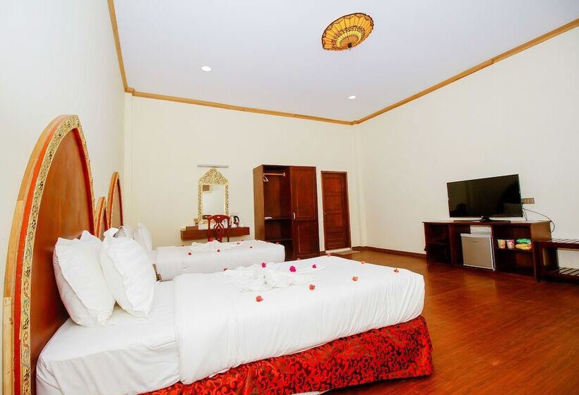هتل Royal Emerald River View Resort
