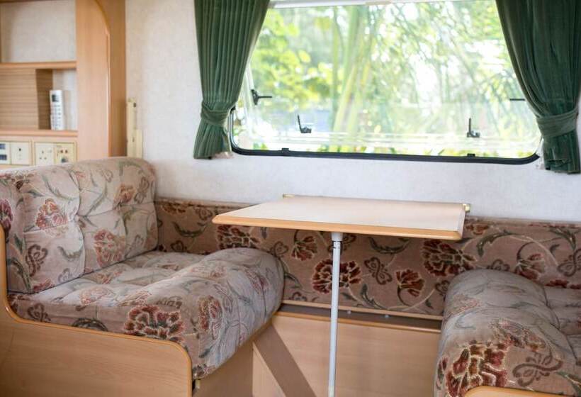ホテル Samui Caravans Beach Camp