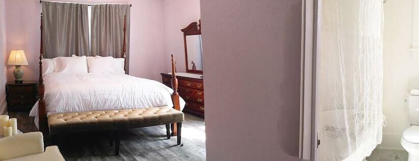 فندق The Deland
