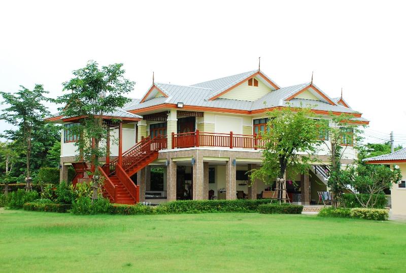 هتل Tontan Resort Chaam