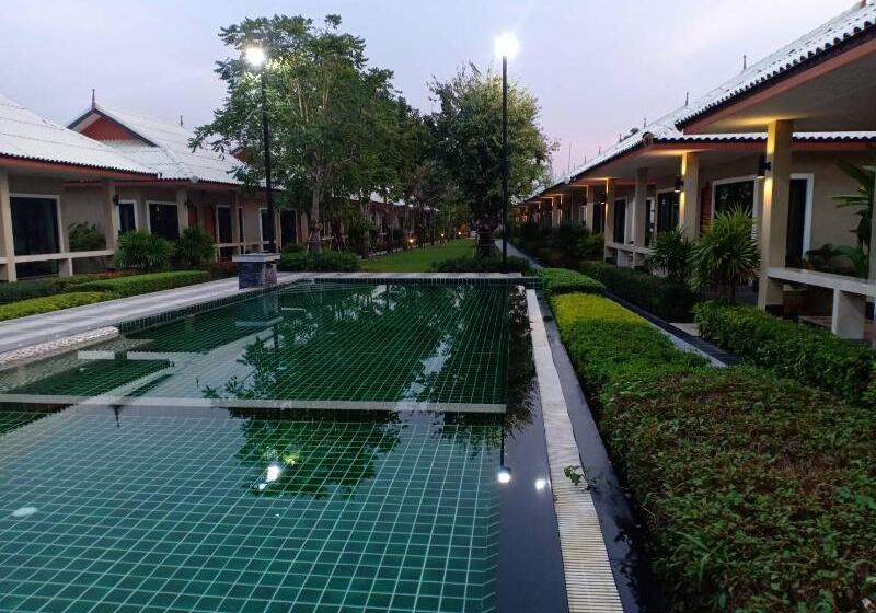 هتل Tontan Resort Chaam