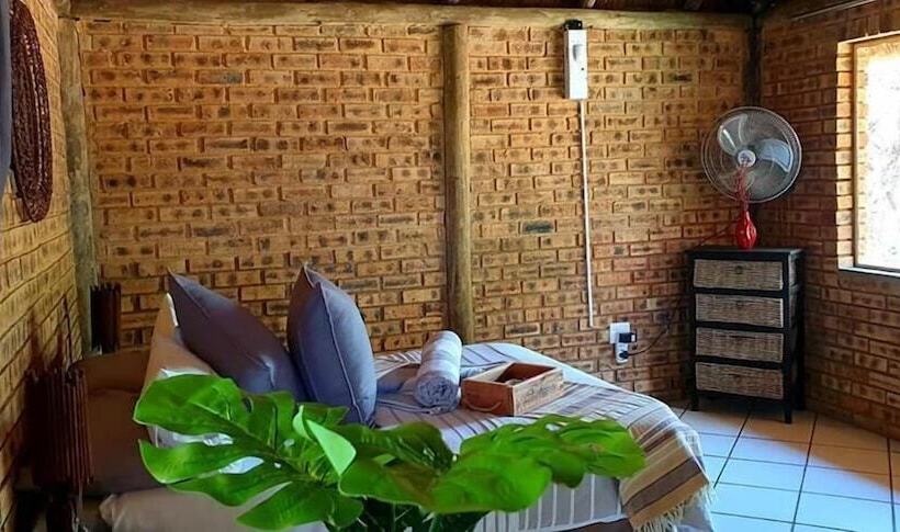 ホテル Unathi Game Lodge